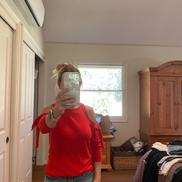 Great tank top with 3/4 sleeves and open shoulder detail - Picture 6 of 6